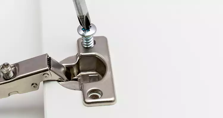 Screen Door Hinge Repair in Westchester, FL