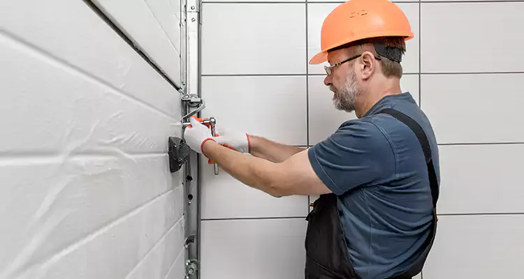 Emergency Garage Door Repair in Westchester, FL