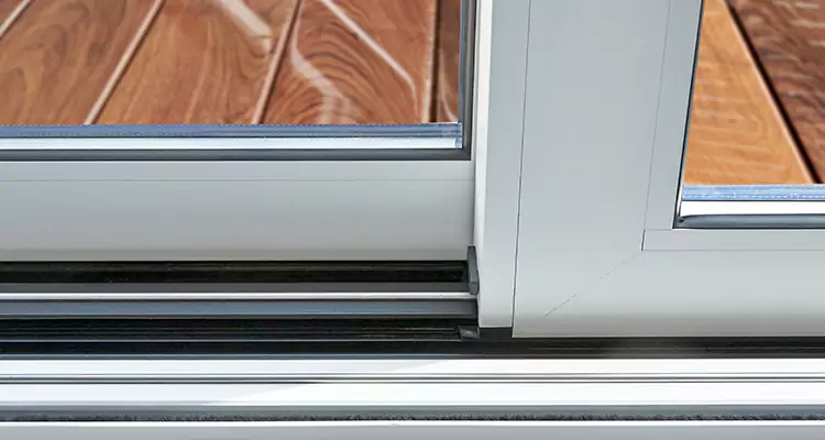 Patio Doors Leaking Water Issue Repair Services in Westchester, FL