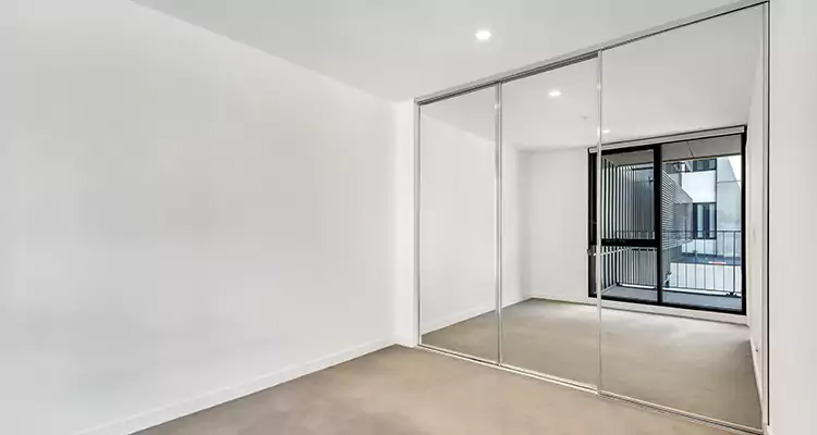 Why Homeowners Choose Us for Sliding Mirror Door Replacement in Westchester, FL