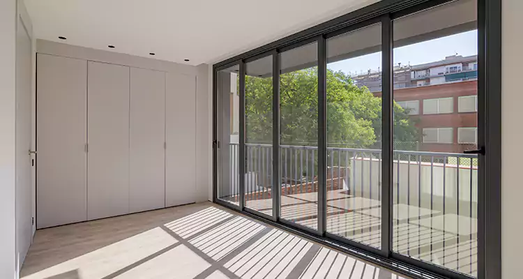 Fix Sliding Screen Door Track in Westchester, FL